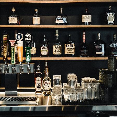 Bobby Hotel Нашвил Екстериор снимка