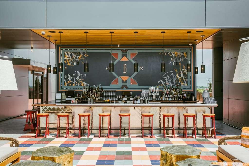 Bobby Hotel Нашвил Ресторант снимка