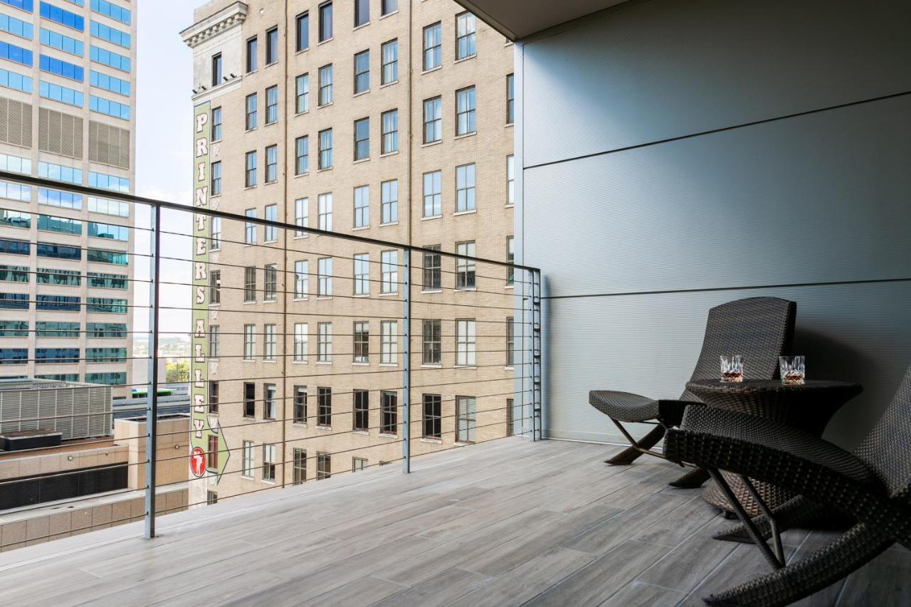 Bobby Hotel Нашвил Екстериор снимка